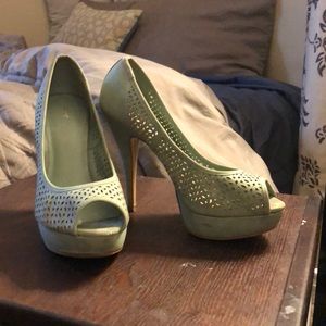 Teal pumps